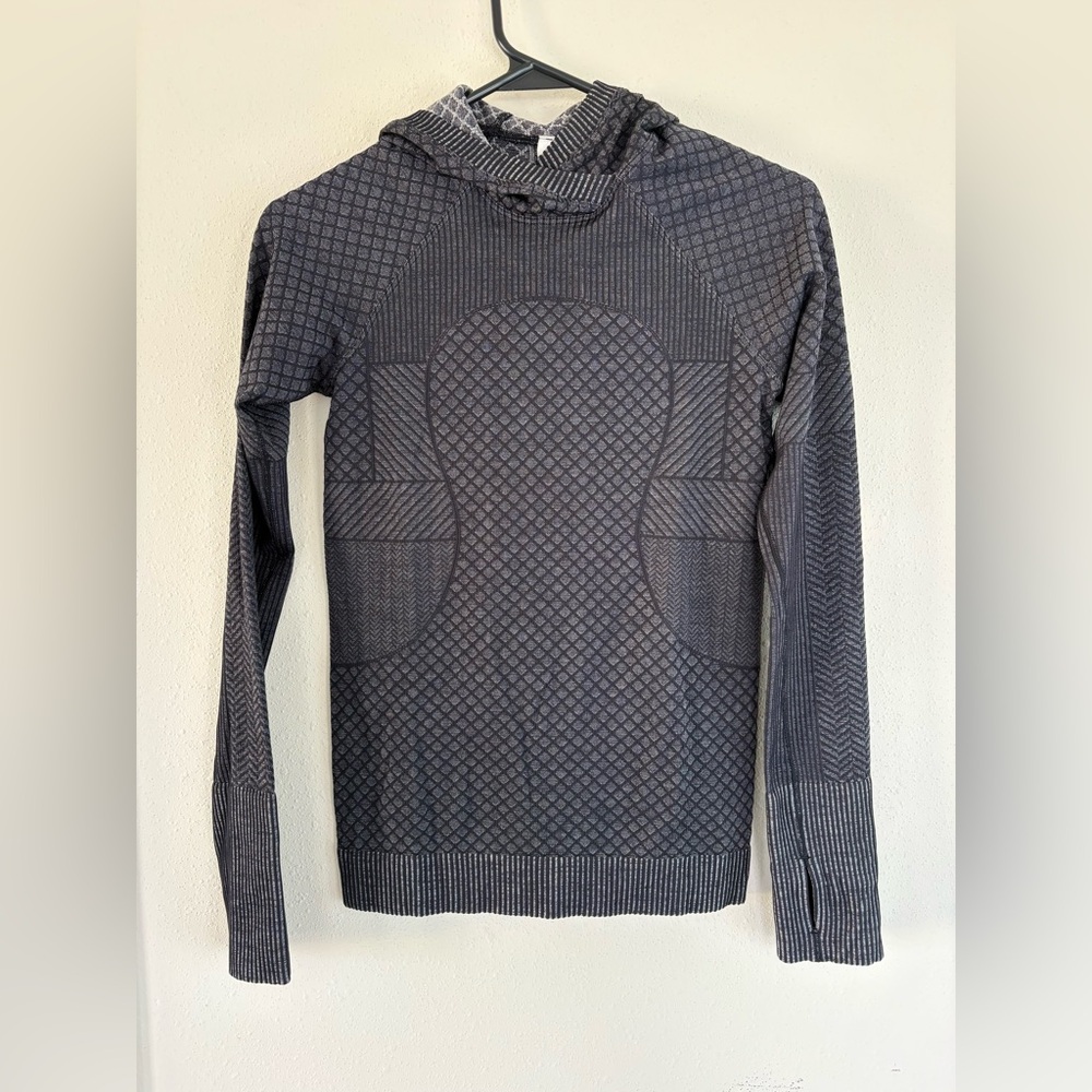 Lululemon Rest Less Hoodie Patchwork Black Alpine White Size 4 - EUC